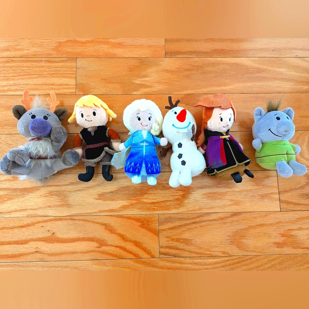 Frozen stuffies